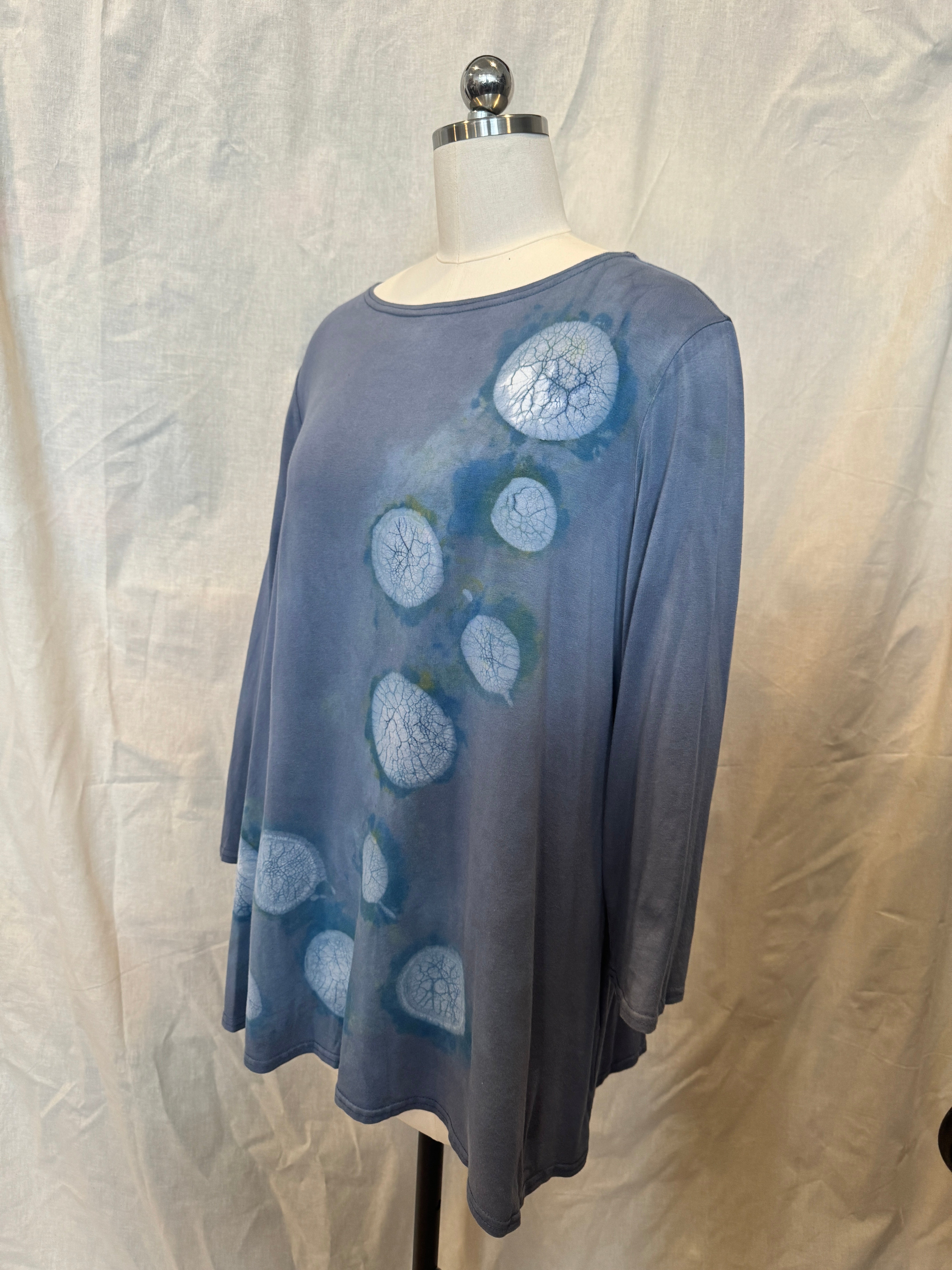 AUDREY TUNIC in MIST FLOATING BUBBLES