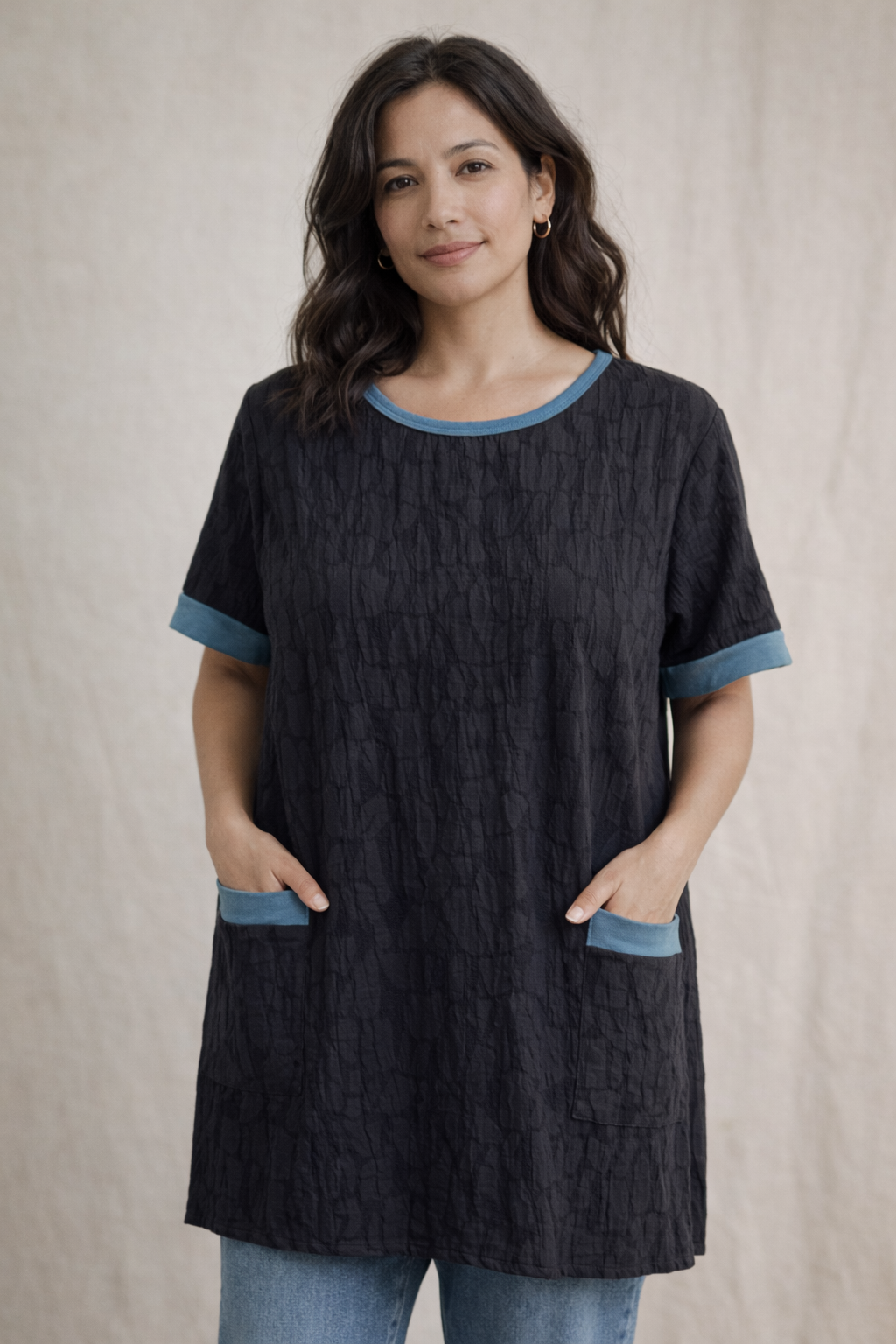 Cindy Tunic in Pebble Path Black