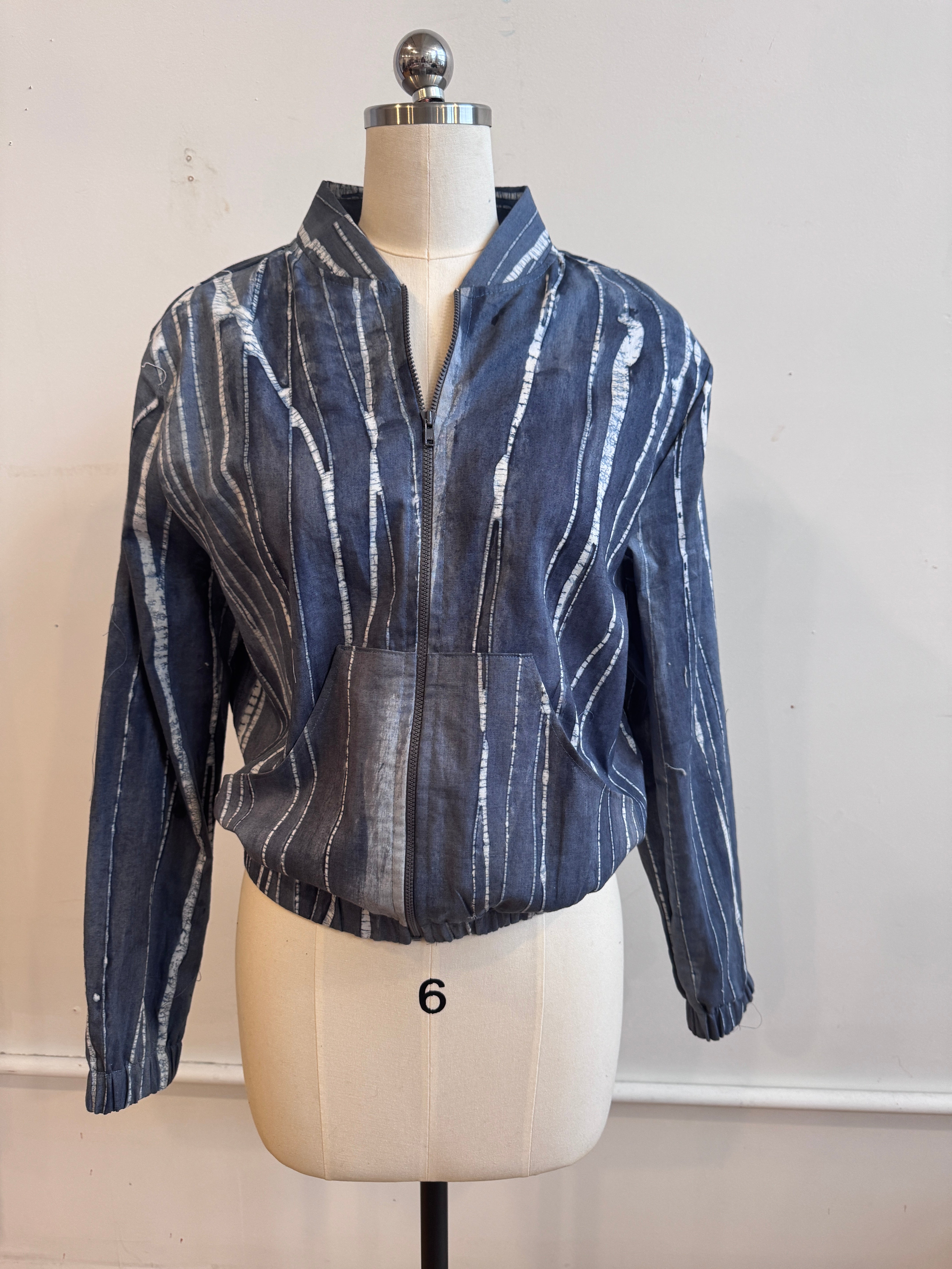 Bomber Jacket in Whispering Reeds Demin